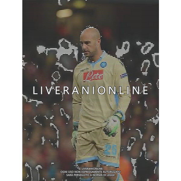 Pepe Reina playing in the Champions League match between Arsenal and Napoli. Held at the Emirates Stadium, London, on Tuesday October 01, 2013. ©photoshot/AGENZIA ALDO LIVERANI SAS - ITALY ONLY - EDITORIAL USE ONLY