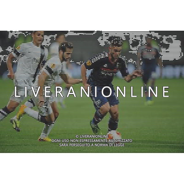 Jordan Ferri - 03.10.2013 - Lyon / Vitoria Guimaraes - Europa League Photo : Jean Paul Thomas / Icon Sport AG ALDO LIVERANI SAS ONLY ITALY *** Local Caption ***