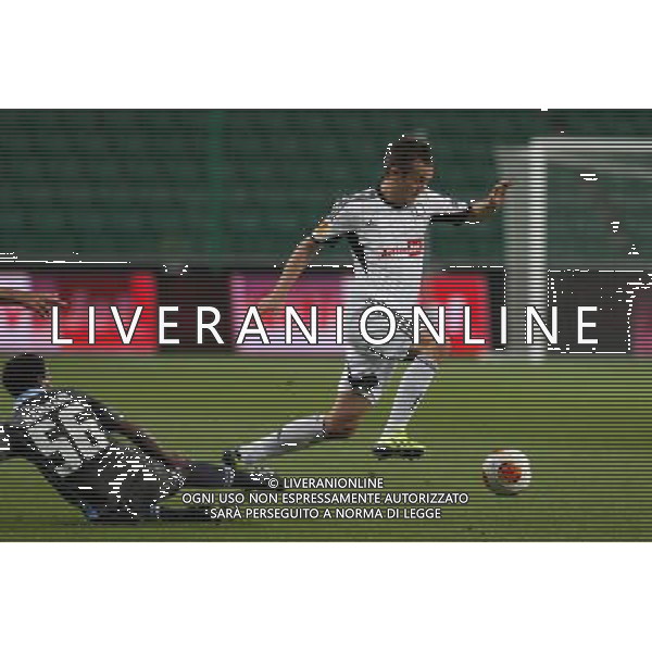 03.10.2013, Warszawa, pilka nozna, football, Liga Europy, Europa League, Legia Warszawa - Apolllon Limassol, Rachid Hamdani (Apollon), Miroslav Radovic (Legia), faul, fot. Tomasz Jastrzebowski / Foto Olimpik/NEWSPIX.PL --- Newspix.pl AG ALDO LIVERANI SAS ONLY ITALY *** Local Caption *** www.newspix.pl mail us: info@newspix.pl call us: 0048 022 23 22 222 --- Polish Picture Agency by Ringier Axel Springer Poland