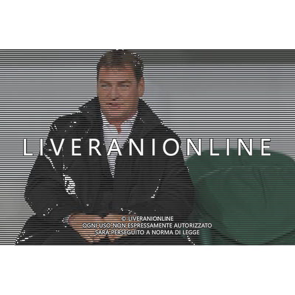 03.10.2013 WARSZAWA, LAZIENKOWSKA3 PEPSI ARENA PILKA NOZNA, LIGA EUROPY UEFA (UEFAEUROPEAN LEAGUE) MECZ LEGIA WARSZAWA - APOLLON LIMASSOL (GAME LEGIA WARSAW - APOLLON LIMASSOL) NZ JAN URBAN - TRENER, HEAD COACH FOTO LUKASZ GROCHALA/CYFRASPORT/NEWSPIX.PL --- Newspix.pl AG ALDO LIVERANI SAS ONLY ITALY *** Local Caption *** www.newspix.pl mail us: info@newspix.pl call us: 0048 022 23 22 222 --- Polish Picture Agency by Ringier Axel Springer Poland