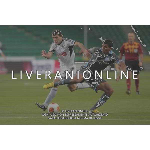 03.10.2013 WARSZAWA, LAZIENKOWSKA3 PEPSI ARENA PILKA NOZNA, LIGA EUROPY UEFA (UEFAEUROPEAN LEAGUE) MECZ LEGIA WARSZAWA - APOLLON LIMASSOL (GAME LEGIA WARSAW - APOLLON LIMASSOL) NZ WLADIMIR DWALISZWILI (L), DAVID ROJAS MENA (P) FOTO LUKASZ GROCHALA/CYFRASPORT/NEWSPIX.PL --- Newspix.pl AG ALDO LIVERANI SAS ONLY ITALY *** Local Caption *** www.newspix.pl mail us: info@newspix.pl call us: 0048 022 23 22 222 --- Polish Picture Agency by Ringier Axel Springer Poland