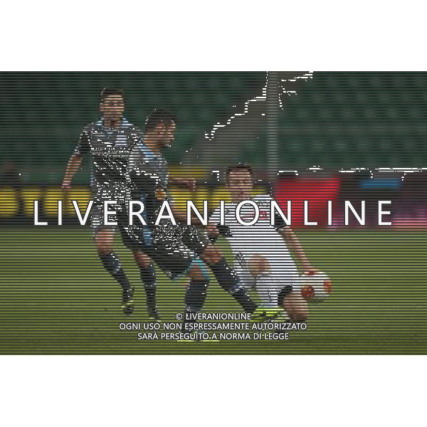 WARSZAWA 03.10.2013 MECZ 2. KOLEJKA LIGA EUROPY GRUPA J SEZON 2013/14: LEGIA WARSZAWA - APOLLON LIMASSOL --- UEFA EUROPA LEAGUE GROUP J MATCH: LEGIA WARSAW - APOLLON FC CHRISTOS KARIPIDIS MIROSLAV RADOVIC FOT. PIOTR KUCZA/NEWSPIX.PL --- Newspix.pl AG ALDO LIVERANI SAS ONLY ITALY *** Local Caption *** www.newspix.pl mail us: info@newspix.pl call us: 0048 022 23 22 222 --- Polish Picture Agency by Ringier Axel Springer Poland