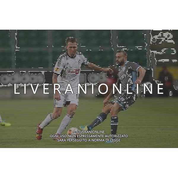 WARSZAWA 03.10.2013 MECZ 2. KOLEJKA LIGA EUROPY GRUPA J SEZON 2013/14: LEGIA WARSZAWA - APOLLON LIMASSOL --- UEFA EUROPA LEAGUE GROUP J MATCH: LEGIA WARSAW - APOLLON FC JAKUB WAWRZYNIAK FOTIS PAPOULIS FOT. PIOTR KUCZA/NEWSPIX.PL --- Newspix.pl AG ALDO LIVERANI SAS ONLY ITALY *** Local Caption *** www.newspix.pl mail us: info@newspix.pl call us: 0048 022 23 22 222 --- Polish Picture Agency by Ringier Axel Springer Poland