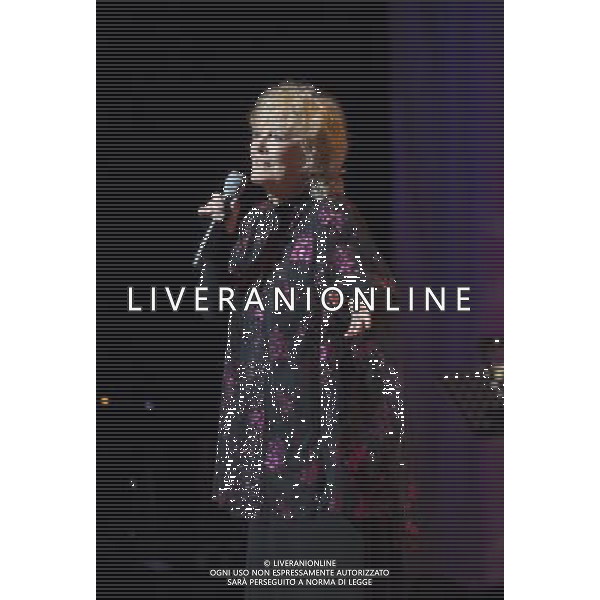 Petula Clark performing at Birmingham Town Hall, England on 7th October 2013. ©photoshot/AGENZIA ALDO LIVERANI SAS - ITALY ONLY - EDITORIAL USE ONLY