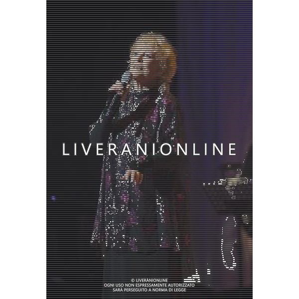 Petula Clark performing at Birmingham Town Hall, England on 7th October 2013. ©photoshot/AGENZIA ALDO LIVERANI SAS - ITALY ONLY - EDITORIAL USE ONLY