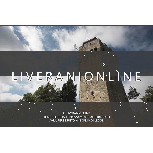 (131002) -- ROMA, Oct. 2, 2013 () -- Photo taken on Oct. 1, 2013 shows a view of Montale Tower in San Marino. San Marino Historic Centre and Mount Titano covers 55 ha, including Mount Titano and the historic centre of the city which dates back to the foundation of the republic as a city-state in the 13th century. The inscribed city centre includes fortification towers, walls, gates and bastions, as well as a neo-classical basilica of the 19th century, 14th and 16th century convents, and the Palazzo Publico of the 19th century, as well as the 18th century Titano Theatre. The property represents an historical centre still inhabited and preserving all its institutional functions. The UNESCO Commitee inscribed San Marino Historic Centre and Mount Titano as a world heritage site in 2008. (/Du Juanjuan) ©photoshot/AGENZIA ALDO LIVERANI SAS - ITALY ONLY - EDITORIAL USE ONLY ©photoshot/AGENZIA ALDO LIVERANI SAS - ITALY ONLY - EDITORIAL USE ONLY ©PHOTOSHOT/AGENZIA ALDO LIVERANI SAS - ITALY ONLY - EDITORIAL USE ONLY