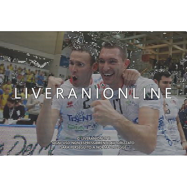 Diatec Trentino - Lube Banca Marche Macerata Volley Maschile Del Monte Supercoppa Italiana 09 ottobre 2013 nella foto l\'esultanza di sintini e burgsthaler ©Garbuio/AGENZIA ALDO LIVERANI SAS