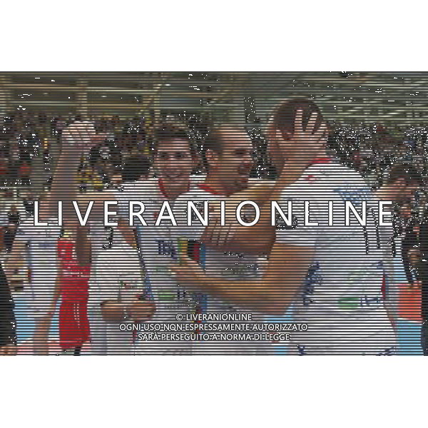 TRENTO 09-10-13 SUPERCOPPA LEGA PALLAVOLO SERIE A DIATEC TRENTINO vs CUCINE LUBE BANCA MARCHE MACERATA NELLA FOTO:FESTEGIAMENTI FOTO PAOLA GARBUIO/AG.ALDO LIVERANI
