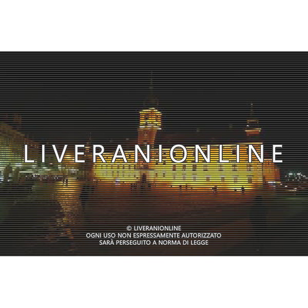 (131020) -- WARSAW, Oct. 20, 2013 () -- Photo taken on Oct. 18, 2013 shows the Royal Castle in Historic Center of Warsaw, in Warsaw, Poland. Historic Center of Warsaw was inscribed on the World Heritage List in 1980. (/Gong Bing) ©Photoshot/Ag. Aldo Liverani s.a.s.-Only Italy-Editorial Use Only