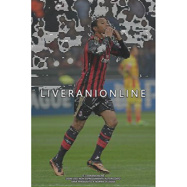 UEFA Champions League - Fase a gironi 3å¡ giornata gruppo H Milano 22-10-2013 Stadio Giuseppe Meazza San Siro Milan - Barcellona nella foto Robinho segna 1 a 0 Milan foto Roberto Garavaglia - ag. Aldo Liverani