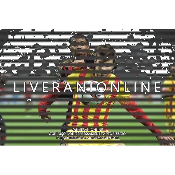 UEFA Champions League - Fase a gironi 3å¡ giornata gruppo H Milano 22-10-2013 Stadio Giuseppe Meazza San Siro Milan - Barcellona nella foto Pique\' e Robinho foto Roberto Garavaglia - ag. Aldo Liverani