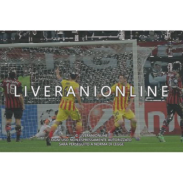 UEFA Champions League - Fase a gironi 3å¡ giornata gruppo H Milano 22-10-2013 Stadio Giuseppe Meazza San Siro Milan - Barcellona nella foto Messi segna 1 a 1 foto Roberto Garavaglia - ag. Aldo Liverani