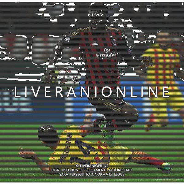 UEFA Champions League 2013/2014 Gruppo H Milano - 22.10.2013 Milan-Barcellona Nella Foto:mascherano ferma muntari /Ph.Vitez-Ag. Aldo Liverani
