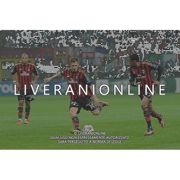 UEFA Champions League - Fase a gironi 3¡ giornata gruppo H Milano 22-10-2013 Stadio Giuseppe Meazza San Siro Milan - Barcellona nella foto da SX Nigel De Jong (Milan) Valter Birsa (Milan) e Robinho (Milan) foto Roberto Garavaglia - ag. Aldo Liverani