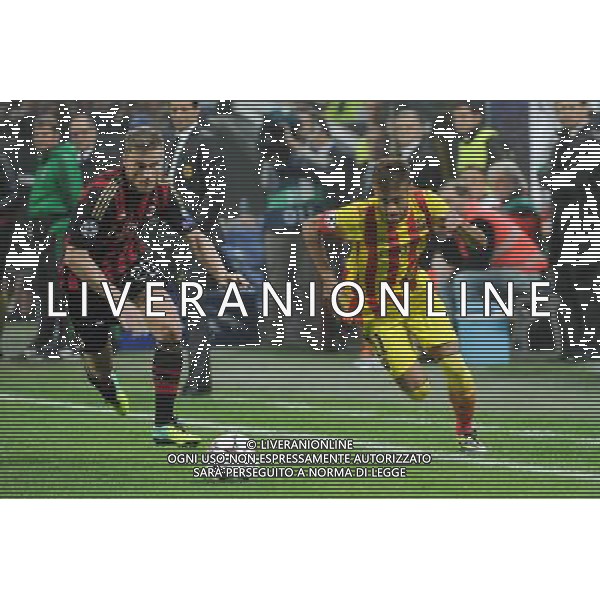UEFA Champions League - Fase a gironi 3¡ giornata gruppo H Milano 22-10-2013 Stadio Giuseppe Meazza San Siro Milan - Barcellona nella foto Ignazio Abate (Milan) a SX e Neymar (Barcellona) foto Roberto Garavaglia - ag. Aldo Liverani