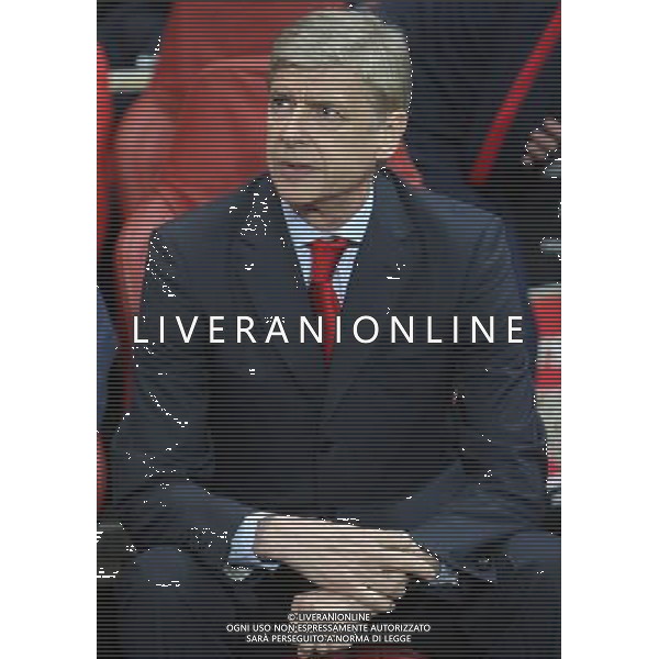 Arsenal\'s Manager Arsene Wenger Photo by Kieran Galvin/CameraSport Football - UEFA Champions League Group F - Arsenal v Borussia Dortmund - Tuesday 22nd October 2013 - emirates stadium - London å© CameraSport - 43 Linden Ave. Countesthorpe. Leicester. England. LE8 5PG - Tel: +44 (0) 116 277 4147 - admin@camerasport.com - www.camerasport.com /AGENZIA ALDO LIVERANI SAS - ITALY ONLY - EDITORIAL USE ONLY