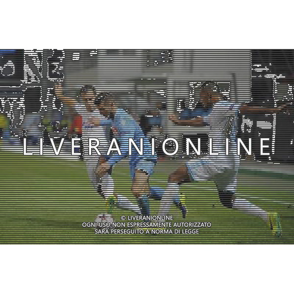 Benoit CHEYROU / Dries MERTENS / Alaixys ROMAO - 22.10.2013 - Marseille / Naples - Champions League Photo: Amandine Noel / Icon Sport AG ALDO LIVERANI SAS ONLY ITALY