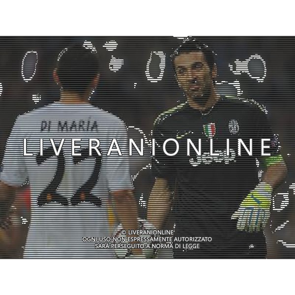UEFA Champions League 2013/2014 Gruppo B Madrid (Spagna) - 23.10.2013 Real Madrid-Juventus Nella Foto:buffon stupito con di maria per il rigore /Ph.Vitez-Ag. Aldo Liverani