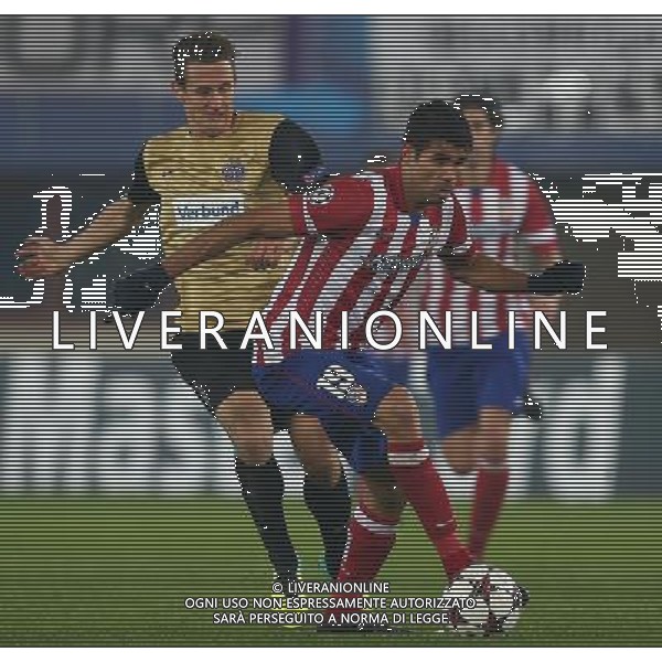 22.10.2013, Ernst Happel Stadion, AUT, UEFA Champions League, FK Austria Wien vs Atletico Madrid, Gruppe G, im Bild Florian Mader, (FK Austria Wien, #17) und Costa Diego Da Silva, (Atletico Madrid, #19) // during the UEFA Champions League group G match between FK Austria Vienna and Club Atletico de Madrid at the Ernst Happel Stadion in Vienna, Austria on 2013/10/22. Â©photoshot/AGENZIA ALDO LIVERANI SAS - ITALY ONLY - FK Austria Vienna vs Atletico Madrid UEFA Champions gruppo G a Ernst Happel Stadion di Vienna, in Austria 22 ottobre 2013 