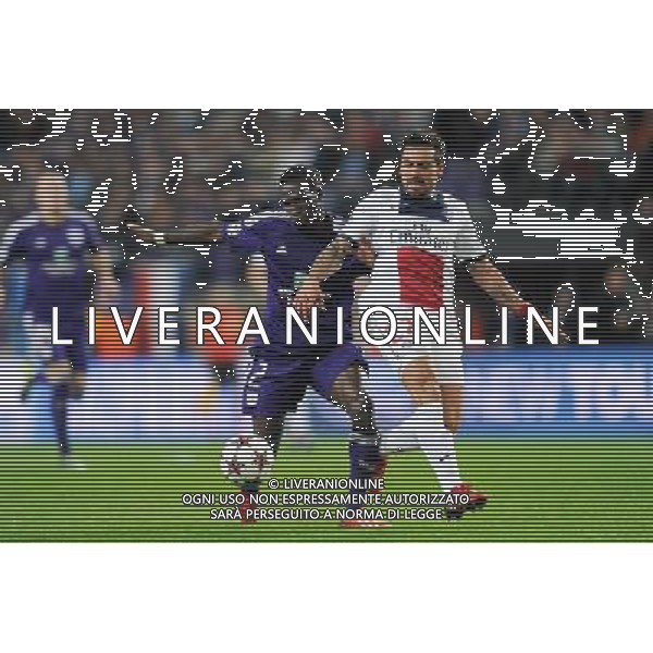 Fabrice N\'SAKALA / Ezequiel LAVEZZI - 23.10.2013 - Anderlecht / Paris Saint Germain - Champions League Photo: Amandine Noel / Icon Sport AG ALDO LIVERANI SAS ONLY ITALY