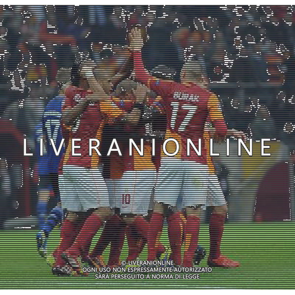 UEFA Champions League group B match between Galatasaray and FC Copenhagen at Turk Telekom Arena Stadium on October 23, 2013 in Istanbul, Turkey Pictured: Galatasaray\'s Wesley Sneijder and other players celebrates after goal. LIGA MISTRZOW SEZON 2013/2014 PILKA NOZNA GALATASARAY ISTAMBUL vs FC KOPENHAGA FOT.SESKIM PHOTO/NEWSPIX.PL TURKEY, GERMANY, AUSTRIA AND UK OUT !!! --- Newspix.pl ©PHOTOSHOT/AGENZIA ALDO LIVERANI SAS - ITALY ONLY - EDITORIAL USE ONLY *** Local Caption *** www.newspix.pl mail us: info@newspix.pl call us: 0048 022 23 22 222 --- Polish Picture Agency by Ringier Axel Springer Poland