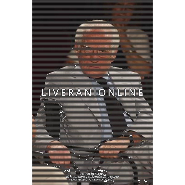 MILANO 19/6/2003 VIA PIER LOMBARDO, 14 TEATRO FRANCO PARENTI PRESENTAZIONE DEL LIBRO DI ALAIN ELKANN \'UNA LUNGA ESTATE\' NELLA FOTO GUGLIELMI ANGELO FOTO MARIO ROMANO/AG. ALDO LIVERANI