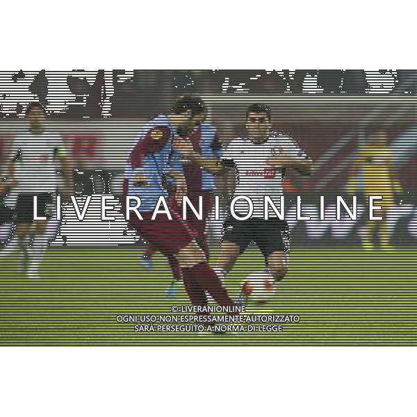 MUSTAFA YUMLU / WLADIMER DWALISZWILI - 24.10.2013 - Trabzonspor / Legia Varsovie - Europa League Photo: Kucza / Newspix / Icon Sport AG ALDO LIVERANI SAS ONLY ITALY *** Local Caption ***