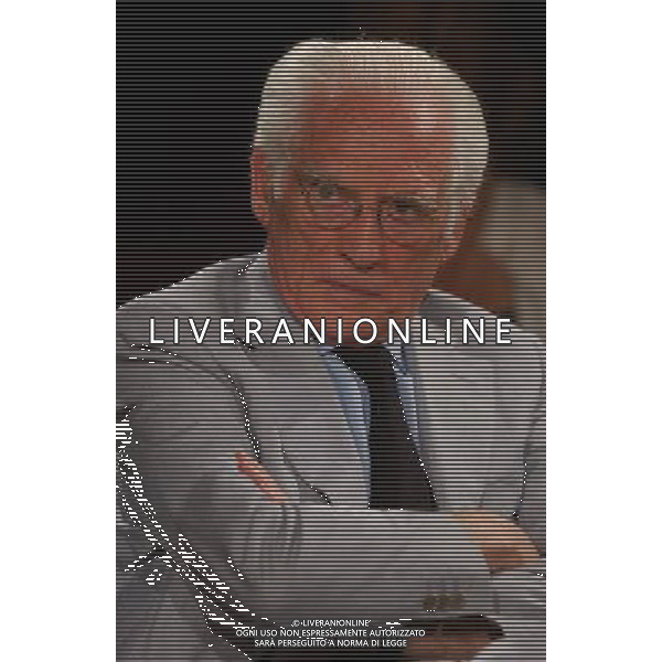 MILANO 19/6/2003 VIA PIER LOMBARDO, 14 TEATRO FRANCO PARENTI PRESENTAZIONE DEL LIBRO DI ALAIN ELKANN \'UNA LUNGA ESTATE\' NELLA FOTO GUGLIELMI ANGELO FOTO MARIO ROMANO/AG. ALDO LIVERANI