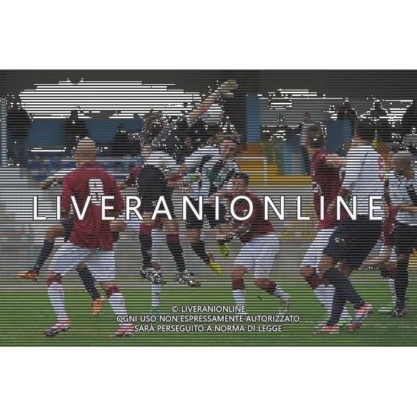 Savona 27-10-2013 Stadio Valerio Bacigalupo Campionato Lega PRO Prima Divisione girone A - 8Â° giornata Savona - Reggiana nella foto Bellucci calcola male l\'uscita e Cesarini di testa segna il 2 a 1 Savona foto Roberto Garavaglia - ag. Aldo Liverani sas