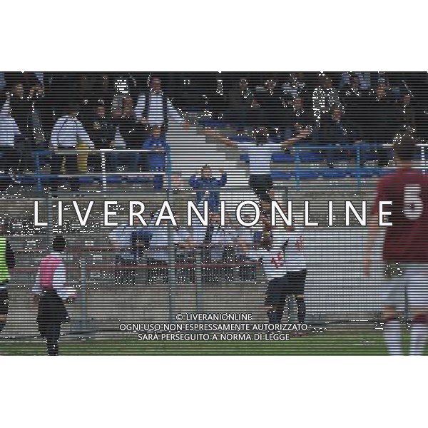 Savona 27-10-2013 Stadio Valerio Bacigalupo Campionato Lega PRO Prima Divisione girone A - 8Â° giornata Savona - Reggiana nella foto esultanza Cesarini dopo 2 a 1 Savona foto Roberto Garavaglia - ag. Aldo Liverani sas