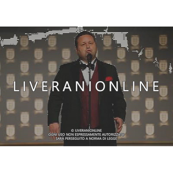 Singer Paul Potts performs during the FA150 Gala Dinner commemorating the Football Association\'s 150th year at the Grand Connaught Rooms on October 26, 2013 in London, England. ©photoshot/AGENZIA ALDO LIVERANI SAS - ITALY ONLY - Cena di gala per celebrare il 150mo Anniversario della Federcalcio al Grand Connaught Rooms di Londra