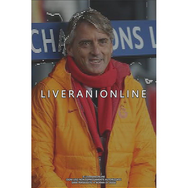 UEFA Champions League group B match between FC Copenhagen and Galatasaray at Parken Stadium on November 05, 2013 in Copenhagen , Denmark. Pictured: Coach Roberto Mancini of Galatasaray. ©PHOTOSHOT/AGENZIA ALDO LIVERANI SAS - ITALY ONLY - EDITORIAL USE ONLY