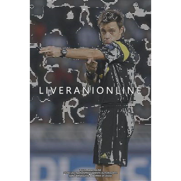 05.11.2013, Anoeta Stadion, San Sebastian, ESP, UEFA CL, Real Sociedad vs Manchester United, Gruppe A, im Bild Italian referee Nicola Rizzoli // Italian referee Nicola Rizzoli during UEFA Champions League group A match between Real Sociedad and Manchester United at the Anoeta Stadion in San Sebastian, Spain on 2013/11/06. *****ATTENTION - OUT of ESP, SUI***** ©PHOTOSHOT/AGENZIA ALDO LIVERANI SAS - ITALY ONLY - EDITORIAL USE ONLY