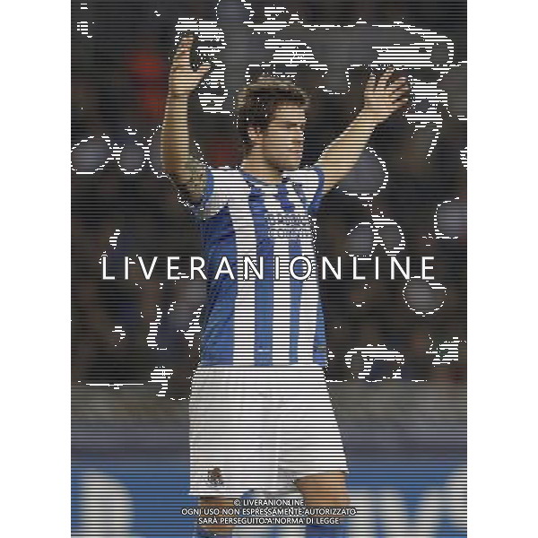 05.11.2013, Anoeta Stadion, San Sebastian, ESP, UEFA CL, Real Sociedad vs Manchester United, Gruppe A, im Bild Real Sociedad\'s Inigo Martinez // Real Sociedad\'s Inigo Martinez during UEFA Champions League group A match between Real Sociedad and Manchester United at the Anoeta Stadion in San Sebastian, Spain on 2013/11/06. *****ATTENTION - OUT of ESP, SUI***** ©PHOTOSHOT/AGENZIA ALDO LIVERANI SAS - ITALY ONLY - EDITORIAL USE ONLY