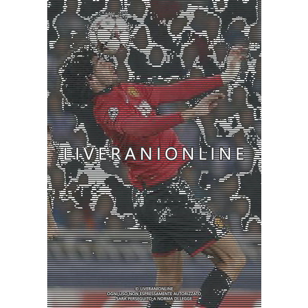 05.11.2013, Anoeta Stadion, San Sebastian, ESP, UEFA CL, Real Sociedad vs Manchester United, Gruppe A, im Bild Manchester United FC\'s Marouane Fellaini // Manchester United FC\'s Marouane Fellaini during UEFA Champions League group A match between Real Sociedad and Manchester United at the Anoeta Stadion in San Sebastian, Spain on 2013/11/06. *****ATTENTION - OUT of ESP, SUI***** ©PHOTOSHOT/AGENZIA ALDO LIVERANI SAS - ITALY ONLY - EDITORIAL USE ONLY