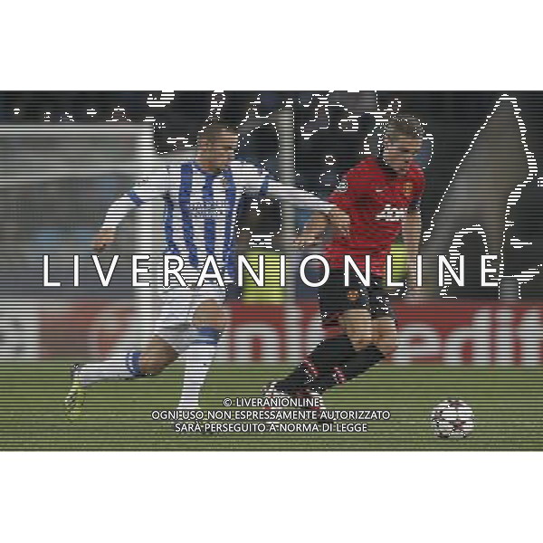 05.11.2013, Anoeta Stadion, San Sebastian, ESP, UEFA CL, Real Sociedad vs Manchester United, Gruppe A, im Bild Real Sociedad\'s Haris Seferovic (l) and Manchester United FC\'s Nemanja Vidic // Real Sociedad\'s Haris Seferovic (l) and Manchester United FC\'s Nemanja Vidic during UEFA Champions League group A match between Real Sociedad and Manchester United at the Anoeta Stadion in San Sebastian, Spain on 2013/11/06. *****ATTENTION - OUT of ESP, SUI***** ©PHOTOSHOT/AGENZIA ALDO LIVERANI SAS - ITALY ONLY - EDITORIAL USE ONLY