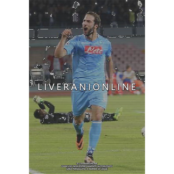 NAPOLI, OLYMPIQUE MARSEILLE NELLA FOTO: ESULTANZA HIGUAIN FOTO MOSCA- AG.LIVERANI