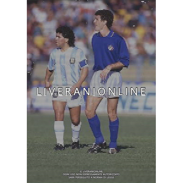 ARCHIVIO LIVERANI NELLA FOTO CIRO FERRARA CON LA MAGLIA DELLA NAZIONALE ITALIANA E DIEGO MARADONA AG ALDO LIVERANI SAS