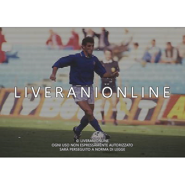 ARCHIVIO LIVERANI NELLA FOTO CIRO FERRARA CON LA MAGLIA DELLA NAZIONALE ITALIANA AG ALDO LIVERANI SAS