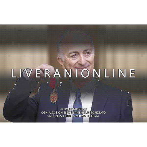 Sir Anthony Robinson after receiving his knighthood for public and political service at an Investiture held on the 12th of November 2013 at Buckingham Palace, London, UK. ©PHOTOHSOT/AGENZIA ALDO LIVERANI SAS - ITALY ONLY - EDITORIAL USE ONLY