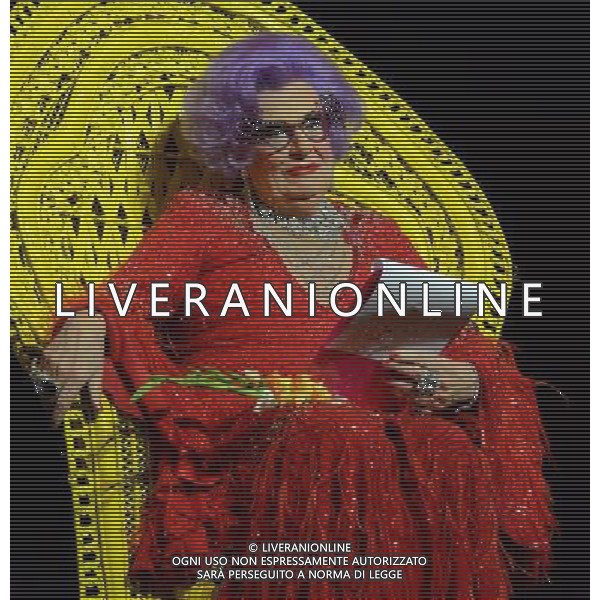 Dame Edna Everage (Barry Humphries) attends the photocall for the Barry Humphries\' Farewell Tour \'Eat Pray Laugh!\' at The London Palladium, London. 13th November 2013. AG ALDO LIVERANI SAS ONLY ITALY