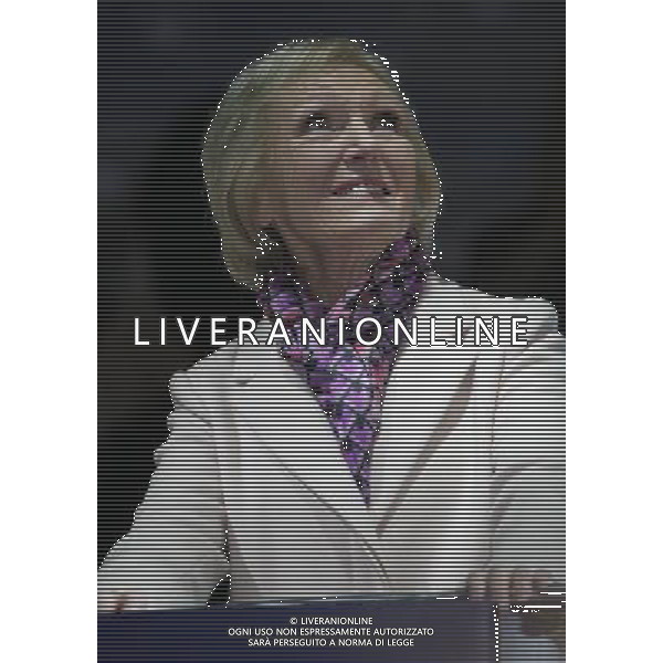 Mary Berry switches on Milsom Street Lights in Bath and signs copies of her autobiography Recipe For Life at Waterstones Bath England AG ALDO LIVERANI SAS ONLY ITALY