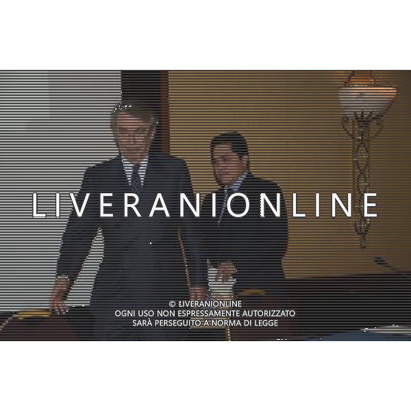 MILANO 15 -11-2013 HOTEL MELIA NUOVO CDA INTER E PASSAGGIO DI CONSEGNE TRA MASSIMO MORATTI ED ERICK THOHIR NELLA FOTO MASSIMO MORATTI CON ERICK THOHIR FOTO ALDO GAZZANIGA-AG ALDO LIVERANI SAS