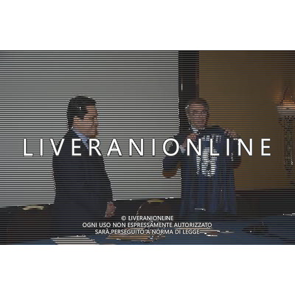 MILANO 15 -11-2013 HOTEL MELIA NUOVO CDA INTER E PASSAGGIO DI CONSEGNE TRA MASSIMO MORATTI ED ERICK THOHIR NELLA FOTO MASSIMO MORATTI CON ERICK THOHIR FOTO ALDO GAZZANIGA-AG ALDO LIVERANI SAS