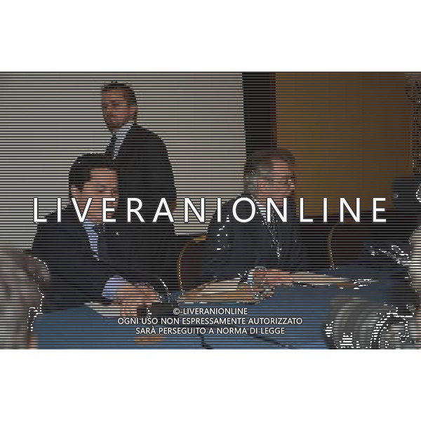 MILANO 15 -11-2013 HOTEL MELIA NUOVO CDA INTER E PASSAGGIO DI CONSEGNE TRA MASSIMO MORATTI ED ERICK THOHIR NELLA FOTO ERICK THOHIR E MASSIMO MORATTI FOTO ALDO GAZZANIGA-AG ALDO LIVERANI SAS