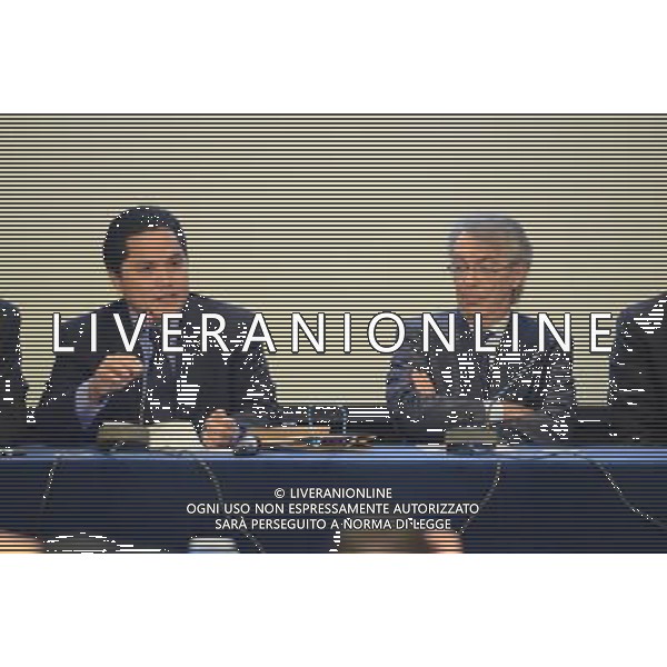 MILANO 15 -11-2013 HOTEL MELIA NUOVO CDA INTER E PASSAGGIO DI CONSEGNE TRA MASSIMO MORATTI ED ERICK THOHIR NELLA FOTO ERICK THOHIR E MASSIMO MORATTI FOTO ALDO GAZZANIGA-AG ALDO LIVERANI SAS