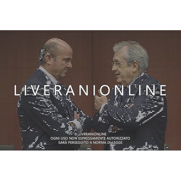Spanish Minister of Economy Luis de Guindos (L) and Italian Economy and Finance Minister Fabrizio Saccomanni at the start of the Eurogroup meeting at the EU headquarters in Brussels, Belgium on 14.11.2013 Dijsselbloem said prior to a EU ECOFIN council meeting that Spain has \'turned a corner\' and is on the way to recovery after two years recession. by Wiktor Dabkowski ©photoshot/AGENZIA ALDO LIVERANI SAS - ITALY ONLY - Riunione mensile dei ministri delle finanze Ecofin dell\'Unione europea a Bruxelles, in Belgio 14 novembre 2013
