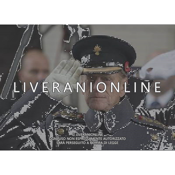 His Royal Highness The Duke of Edinburgh, Senior Colonel, Household Division and Colonel, Grenadier Guards attending the Last Post ceremony in Ypres, Belgium, to mark the gathering of soil from Flanders Fields for a memorial garden at the Guards Museum in London. ©photoshot/AGENZIA ALDO LIVERANI SAS - ITALY ONLY - EDITORIAL USE ONLY - REALI INGLESI: Filippo Duca di Edimburgo a Ypres, in Belgio 11 Novembre 2013