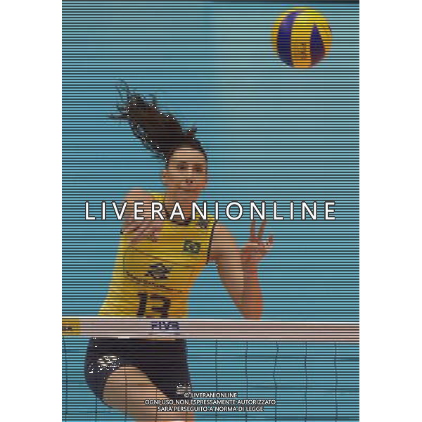 (131117) -- TOKYO, Nov. 17, 2013 () -- Sheilla of Brazil spikes the ball during the final of the 2013 FIVB World Grand Champions Cup between Japan and Brazil in Tokyo, Japan, on Nov. 17, 2013. Brazil won 3-0. (/Ma Ping) ©photoshot/AGENZIA ALDO LIVERANI SAS - ITALY ONLY - EDITORIAL USE ONLY ©PHOTOHSOT/AGENZIA ALDO LIVERANI SAS - ITALY ONLY - World Grand Champions Cup 2013 al Tokyo Metropolitan Gymnasium di Tokyo, in Giappone, novembre 2013