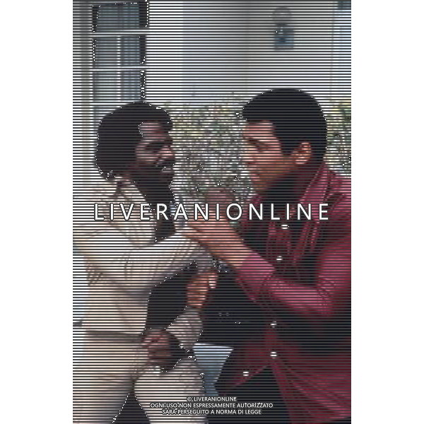 Quando Eravamo Re regia di Leon Gast 1996 nella foto: Muhammad Ali ( Cassius Clay ) con James Brown archivio film/Ag.Aldo Liverani